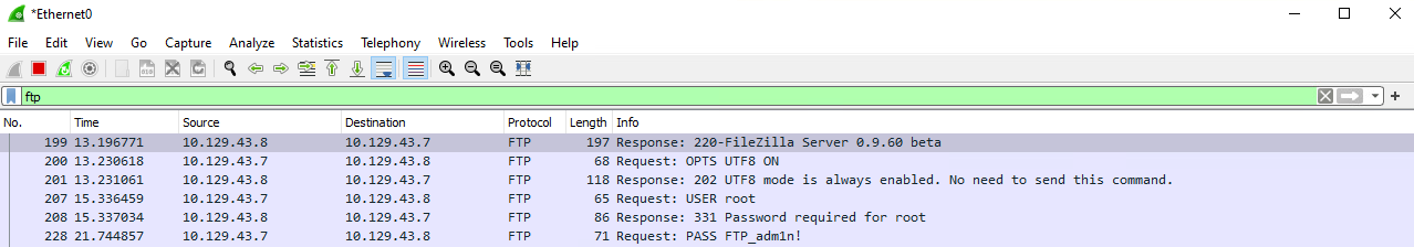 课程示例：Wireshark 中可读出的 FTP 用户名与口令请求